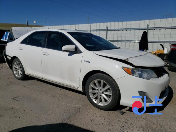 2014 Toyota Camry Hybrid White — 4T1BD1FK7EU107635 - Image 5