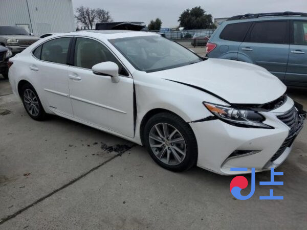 2016 Lexus ES300H White — JTHBW1GG7H2136589 - Image 5