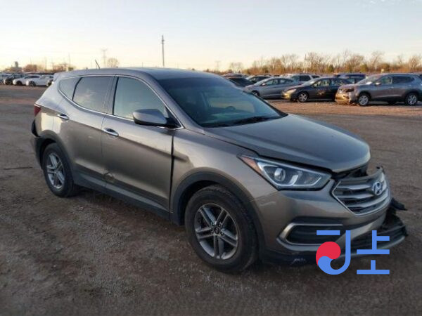 2018 Hyundai SantaFe Gray - KMHS581ADKU089024 - Image 5