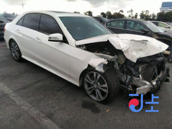 2014 Mercedes Benz E Class E220 White - WDDHF0AB0FB114472 - Image 5