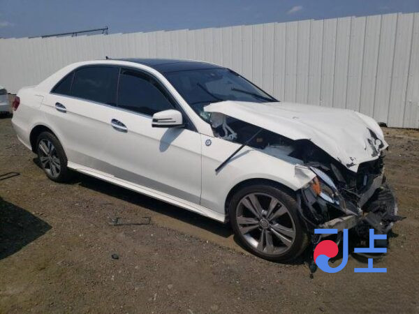2014 Mercedes Benz E Class E220 White - WDDHF0CB1EB063575 - Image 5