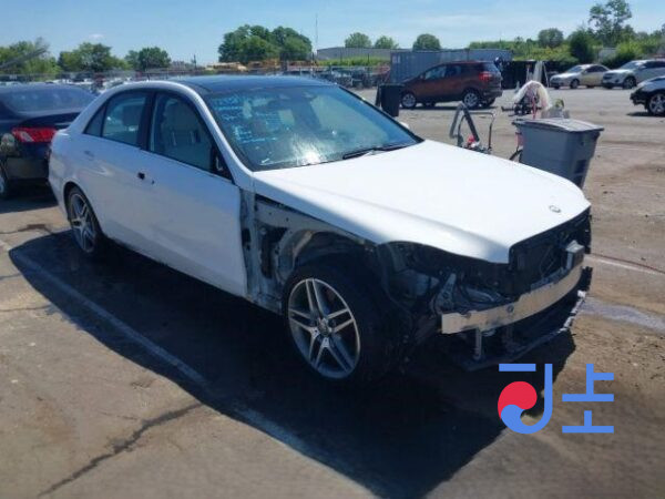 2015 Mercedes-Benz E250 BlueTEC 4Matic White — WDDHF9HB2FB105685 - Image 5