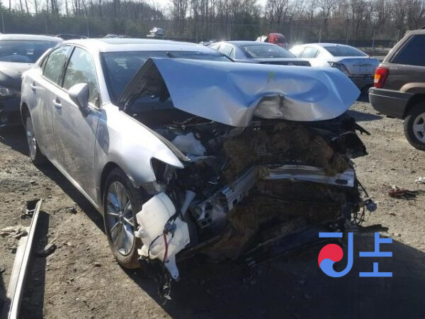 2016 Lexus ES300H Silver — JTHBW1GG4G2120736 - Image 5