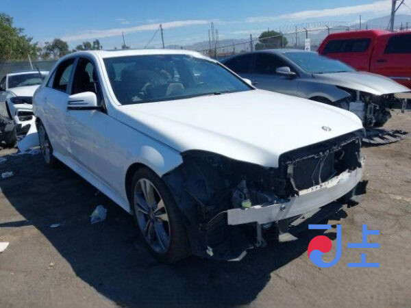 2016 Mercedes-Benz E300 White — WDDZF4JB5HA162134 - Image 5