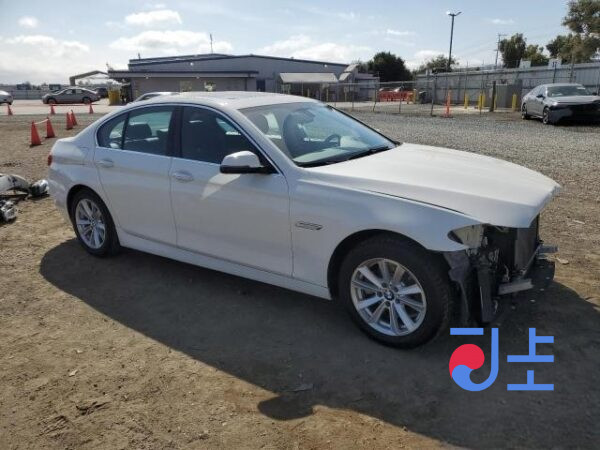 2014 BMW 5-Series 520d White — WBA5C3105ED044957 - Image 5