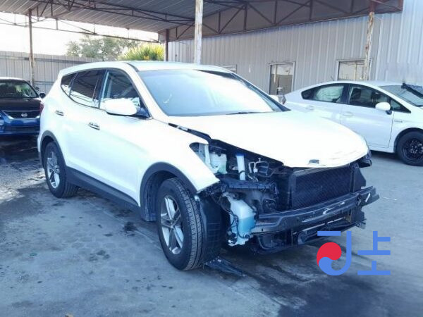 2018 Hyundai SantaFe White - KMHS581ADKU059264 - Image 5