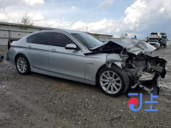 2015 BMW 5-Series 520d xDrive Silver — WBA5E710XFD675688 - Image 5