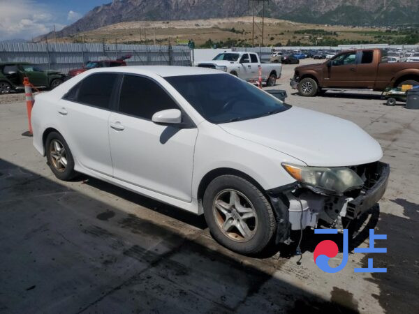2014 Toyota Camry Hybrid White — 4T1BD1FK7EU108493 - Image 5
