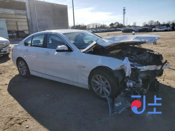 2014 BMW 5-Series 520d White — WBA5E5103FG059267 - Image 5