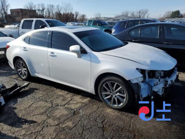 2016 Lexus ES300H White — JTHBW1GG6G2119135 - Image 5