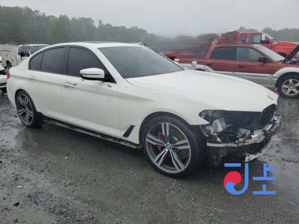2017 BMW 5-Series 520d xDrive White — WBAJC5101HG858097 - Image 5