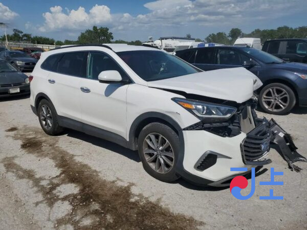 2017 Hyundai SantaFe White - KMHSW81UBJU845198 - Image 5