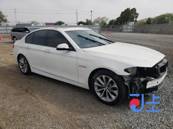 2016 BMW 5-Series 520d White — WBA5E5108GG209665 - Image 5