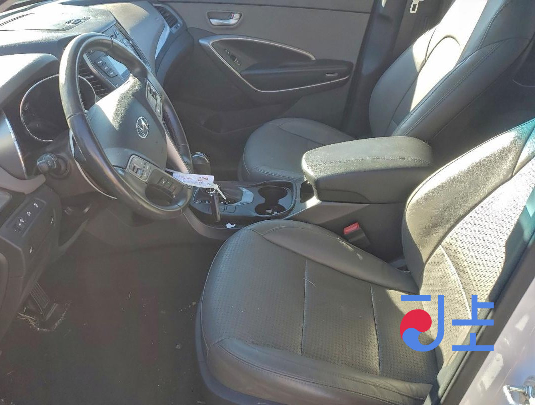 2016 Hyundai SantaFe White - KMHSW81UBGU665240 - Image 6