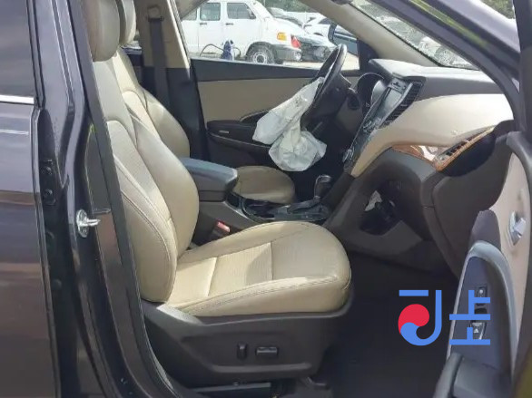 2015 Hyundai SantaFe Gray - KMHSW81XDGU564676 - Image 6