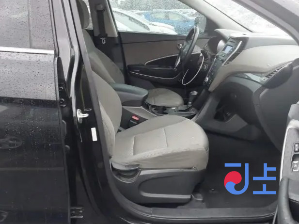 2016 Hyundai SantaFe Black - KMHSW81UBGU693375 - Image 6