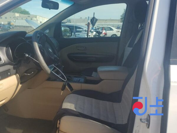 2014 Kia Carnival White - KNAMC81ABFS024216 - Image 6