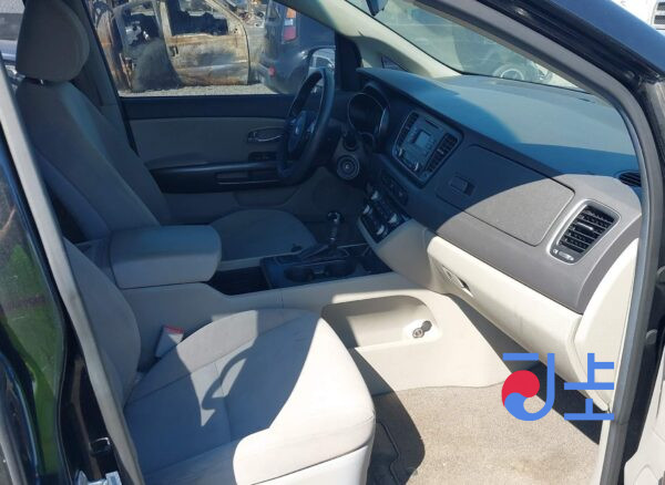 2015 Kia Carnival Black - KNAME81ABGS098081 - Image 6