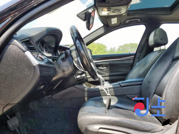 2016 BMW 5-Series 520d xDrive Black — WBA5E710XGG566082 - Image 6