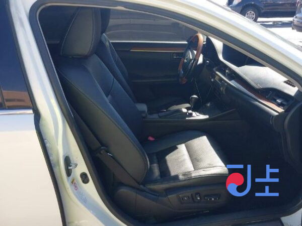 2014 Lexus ES300H White — JTHBW1GG4E2041791 - Image 6