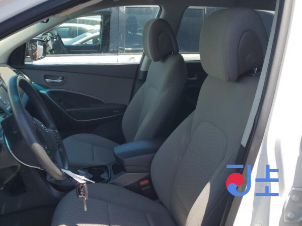 2018 Hyundai SantaFe White - KMHS581CBKU111006 - Image 6