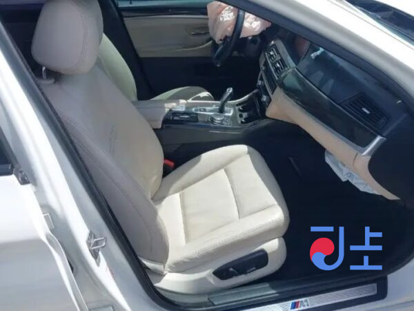 2015 BMW 5-Series 520d White — WBA5E5105GG067517 - Image 6