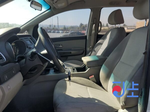 2014 Kia Carnival White - KNAMB81ABFS007889 - Image 6