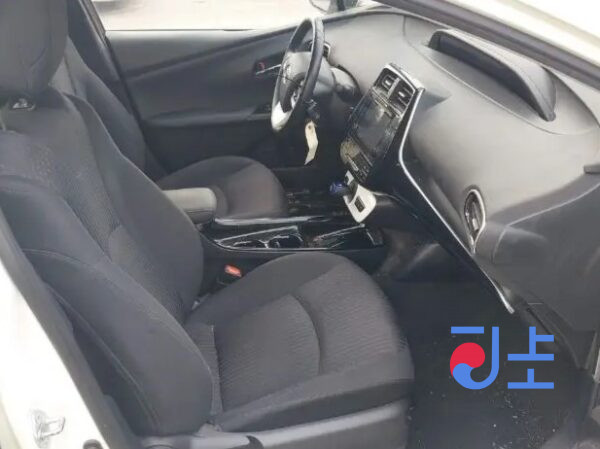 2017 Toyota Prius White - JTDKBRFU0H3552626 - Image 6