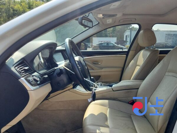 2014 BMW 5-Series 520d White — WBA5E5108FG057269 - Image 6