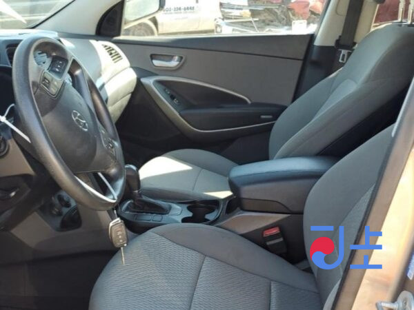 2015 Hyundai SantaFe Gray - KMHSW81UBGU573003 - Image 6