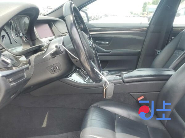 2014 BMW 5-Series 520d Gray — WBA5E5106FG059070 - Image 6