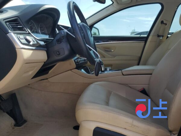 2015 BMW 5-Series 520d xDrive White — WBA5E7100FG155580 - Image 6