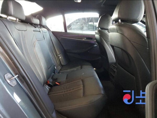 BMW Series 520D XDrive 2017 Gray — WBAJC5106JWB84012 - Image 6