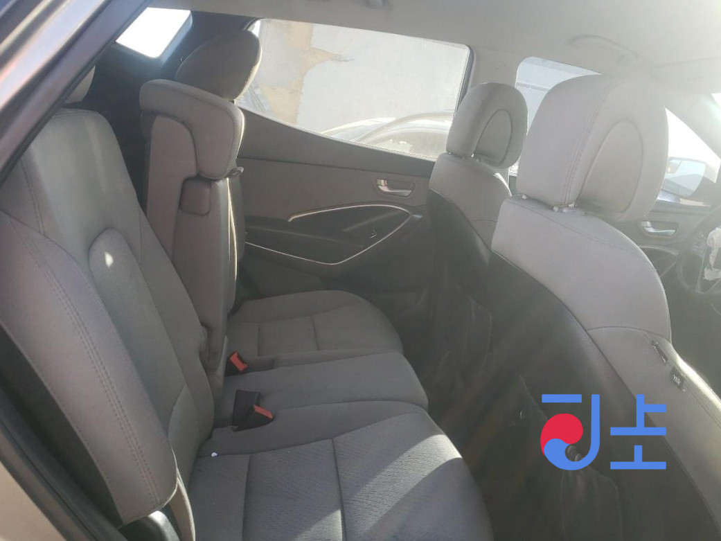 2015 Hyundai SantaFe Gray - KMHSU81UBGU597532 - Image 7