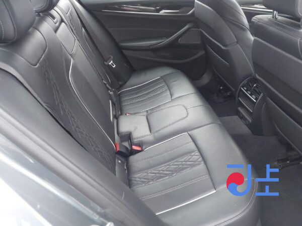2018 BMW M550d xDrive Gray — WBAJD7105JBM19965 - Image 7