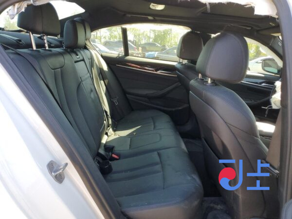 2017 BMW 520d White — WBAJC3102HWA87596 - Image 7