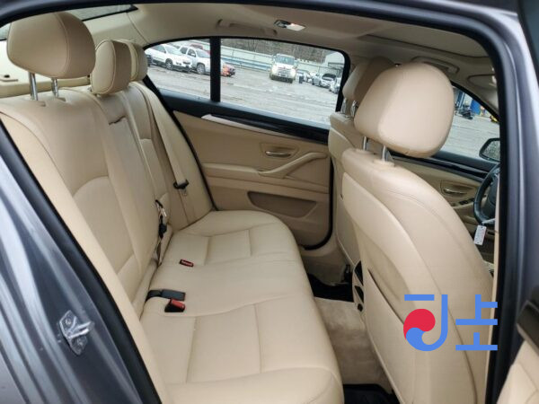 2014 BMW 5-Series 520d xDrive Gray — WBA5B9103ED570364 - Image 7
