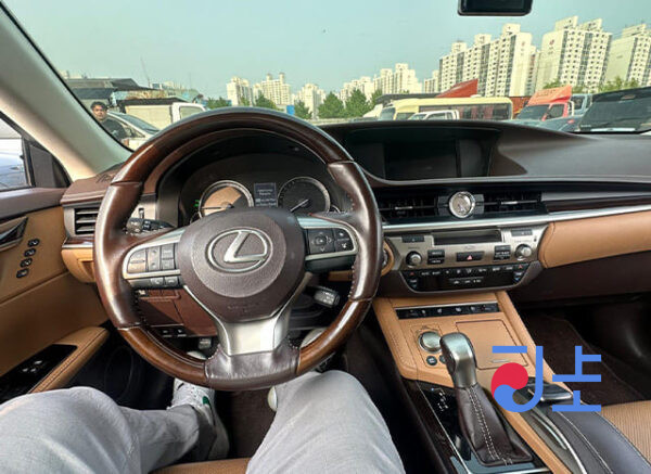 2016 Lexus ES300H Brown — JTHBW1GG8G2122568 - Image 7