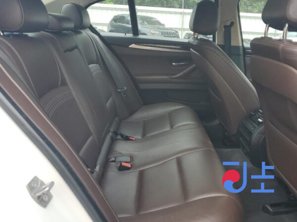 2016 BMW 5-Series 520d White — WBA5E510XGG201938 - Image 7