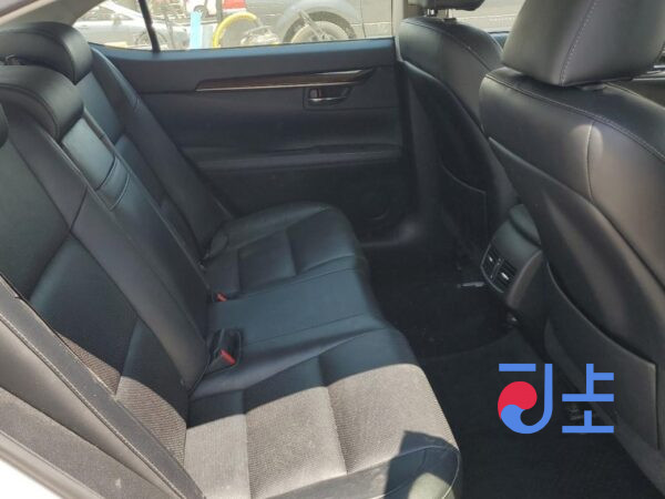 2014 Lexus ES300H Silver — JTHBW1GGXE2071362 - Image 7