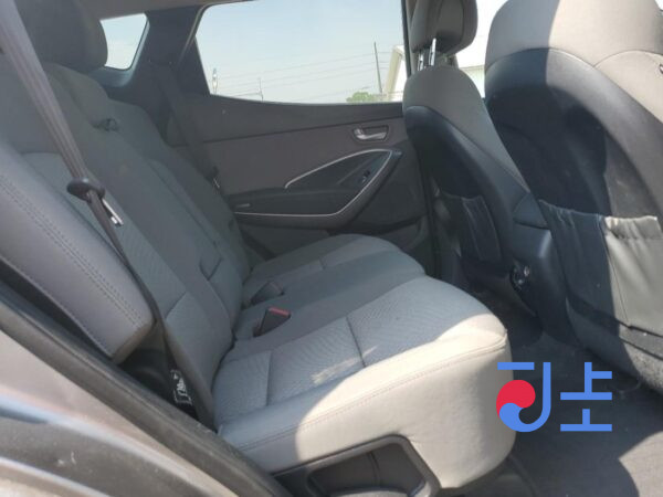 2015 Hyundai SantaFe Gray - KMHSW81UBGU591362 - Image 7