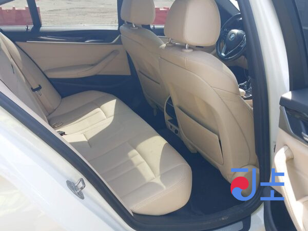 2017 BMW 5-Series 520d White — WBAJC3100JWB78081 - Image 7