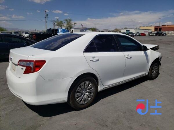 Toyota Camry 2012 White — 4T1BF1FK8CU557138 - Image 3