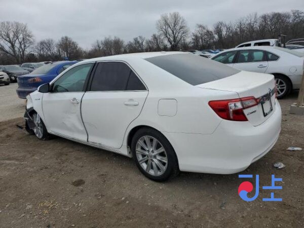 2014 Toyota Camry White — AVV50-1043788 - Image 4