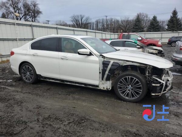 2017 BMW 530d White — WBAJC9105HG470927 - Image 2