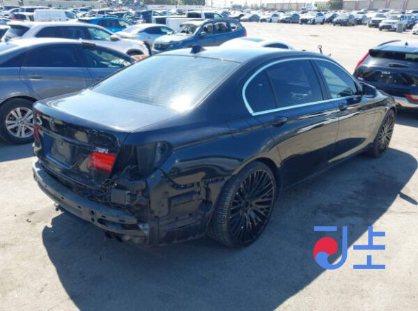 2015 BMW 750Ld xDrive Black— WBAYF6101FGK19369 - Image 5