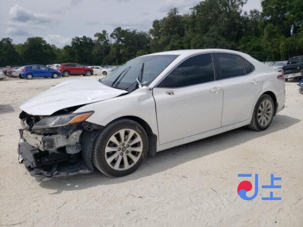 Toyota Camry 2017 White — AXVH701018194