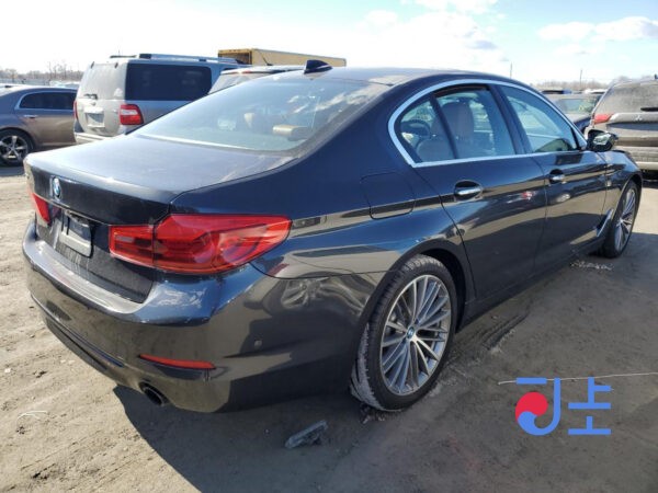 2017 BMW 520d xDrive Black — WBAJC5106HG851985 - Image 3