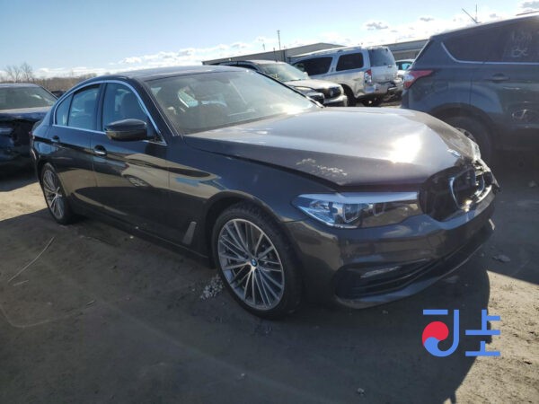 2017 BMW 520d xDrive Black — WBAJC5106HG851985 - Image 4