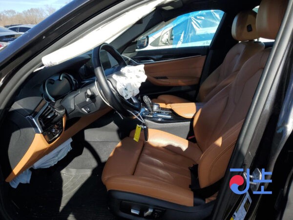 2017 BMW 520d xDrive Black — WBAJC5106HG851985 - Image 6